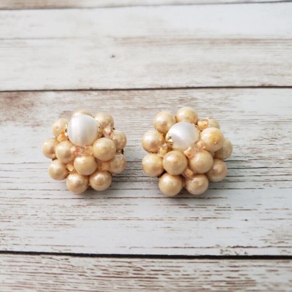 Vintage Clip On Earrings - Apricot & White Color Cluster 7/8"